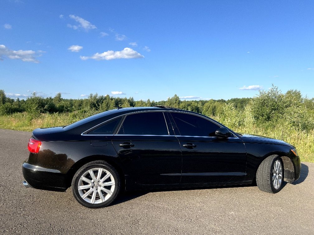 Продаю AUDI A6 .