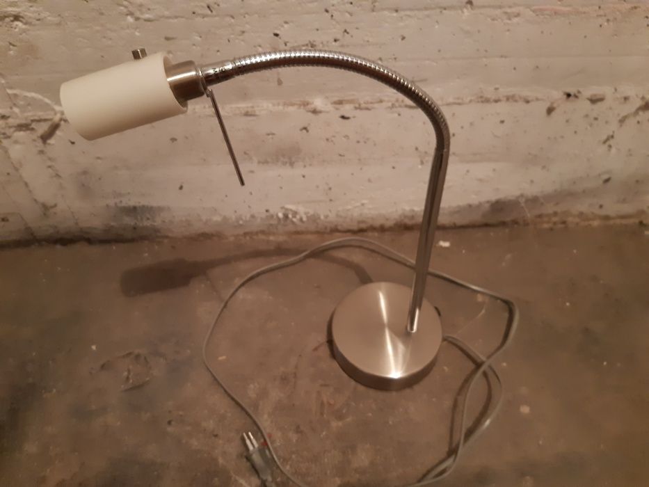 żyrandol czarny, lampy stołowe
