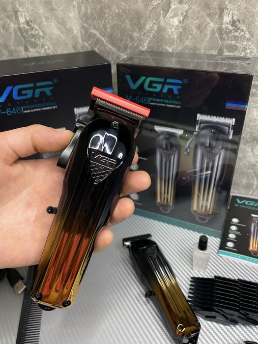 VGR V-646 | Професійна машинка для стрижки та триммер 2 в 1