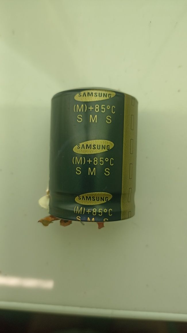 Конденсатор 470 мф 450в
