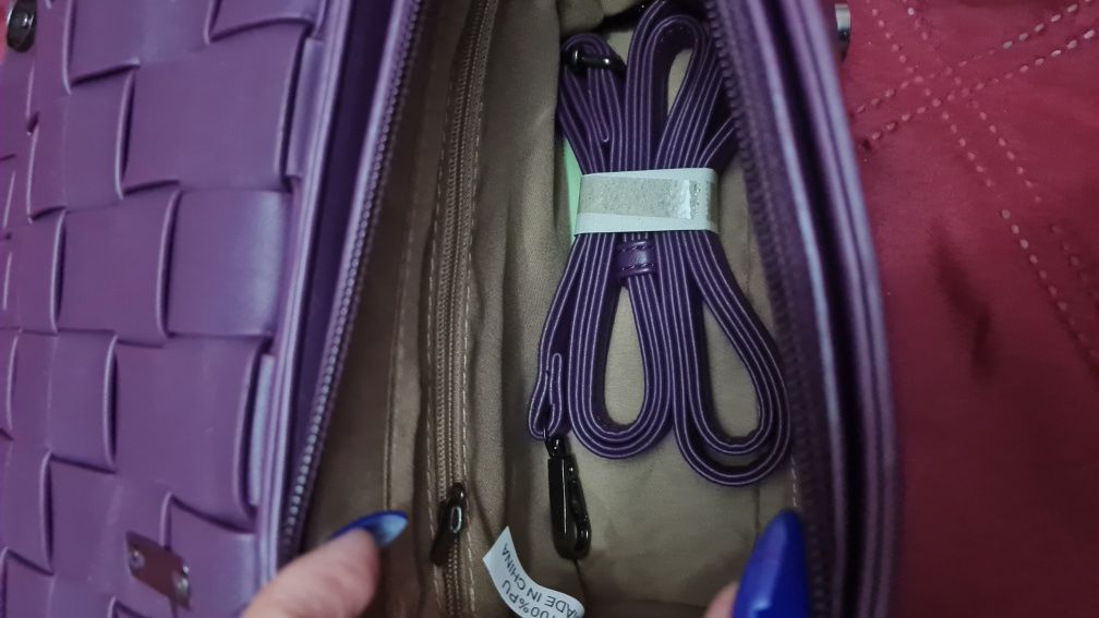 Bolsa Entrelaçada Roxa