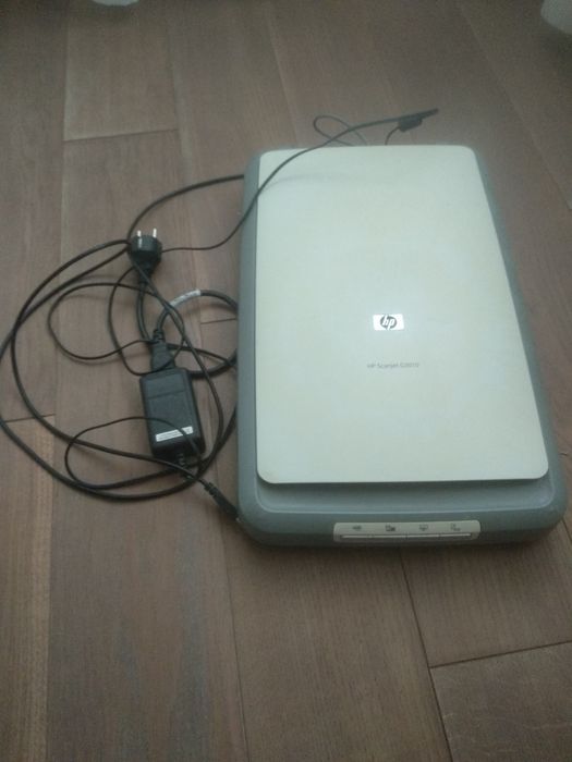 Сканер HP Scanjet G3010. Працює через підключення Windows XP та/або  7