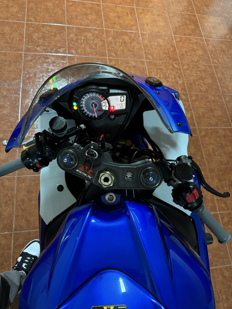 Suzuki gsxr 1000 k7 k8