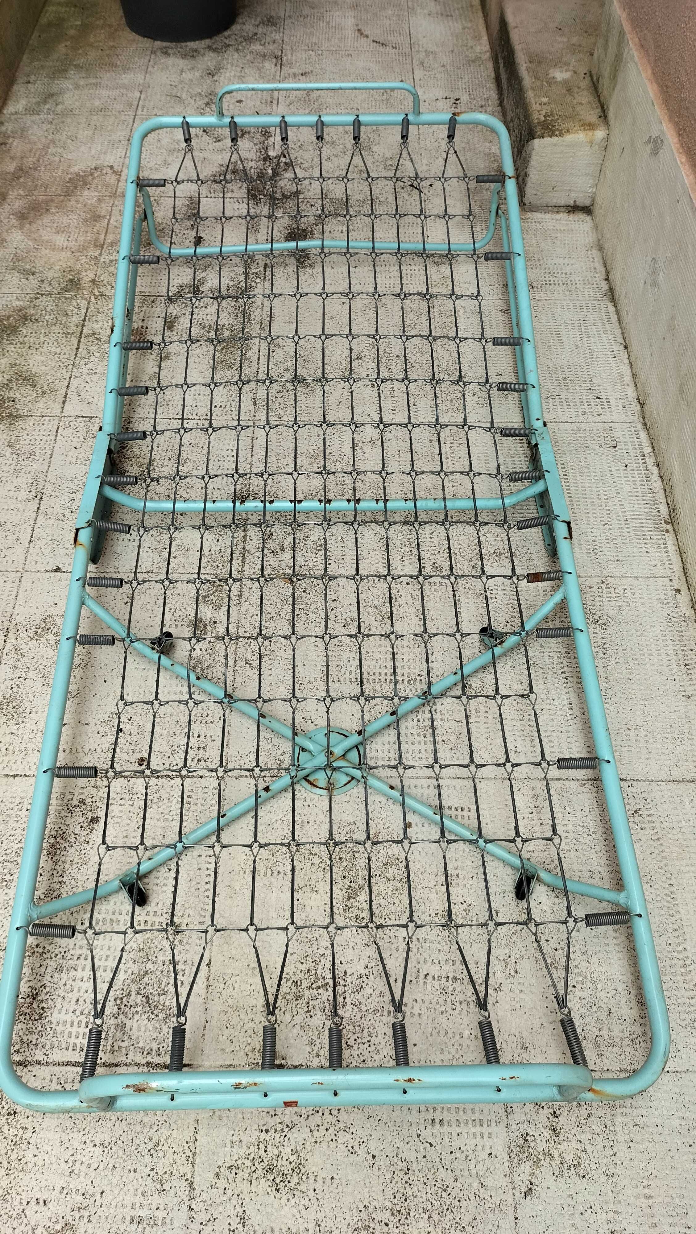 Estrado/cama dobrável de ferro 70x190