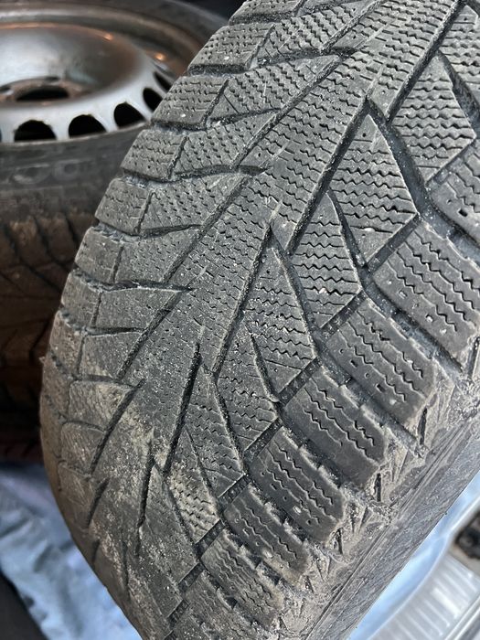 Шини HANKOOK 215х60х16