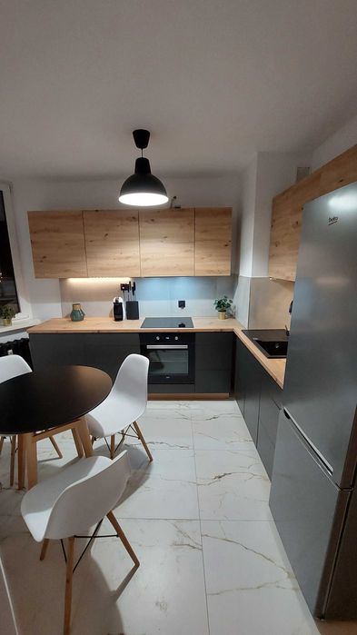 Pokój jednoosobowy Katowice Roździeńskiego dla dziewczyny [ENG]