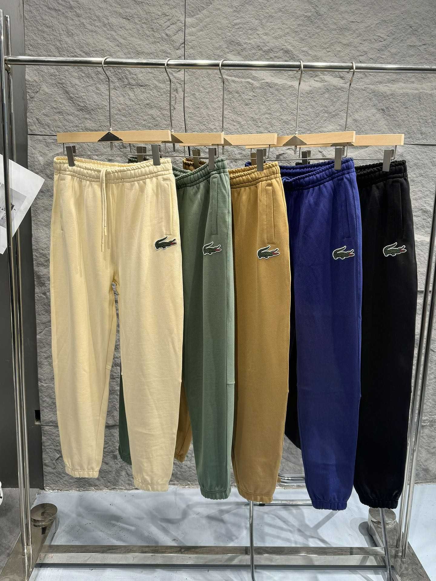 Roupa da Lacoste