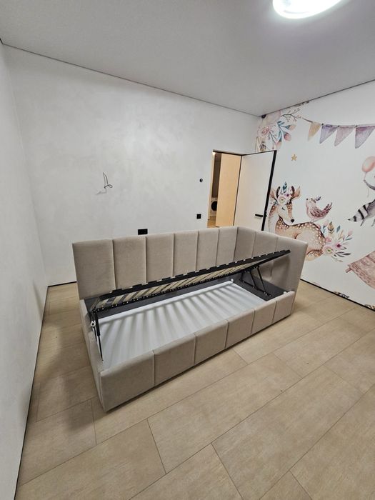 Ліжко дитяче, ліжко підліткове. М'яке ліжко дитяче. Ліжко з бортиком