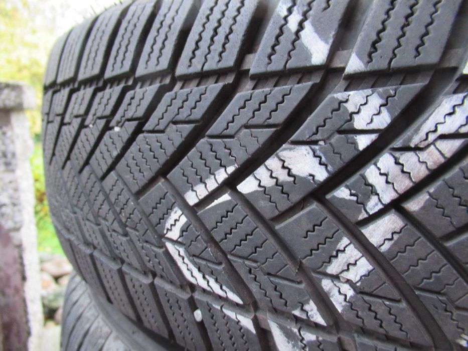 Komplet kół zimowych  Skoda Fabia i inne 175/70 R 14  84T ET35 5Jx14H2