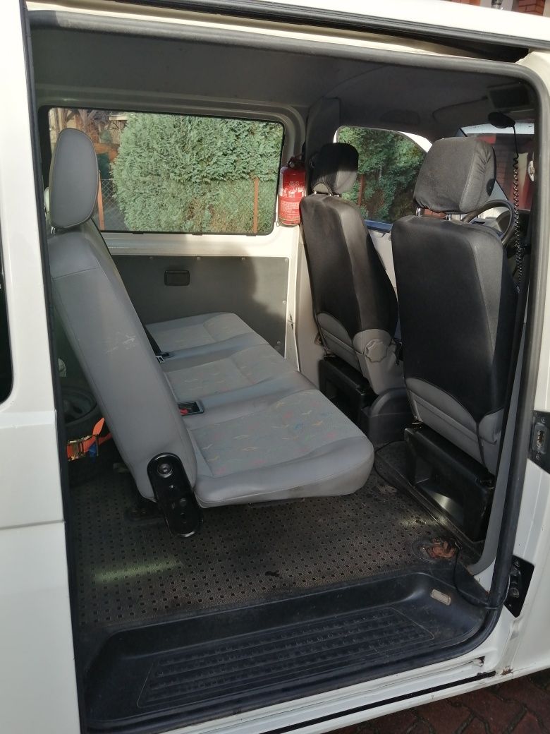 Sprzedam VW t5  2,5TDi 2009r