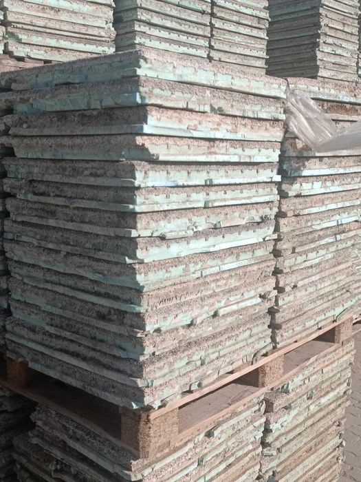 Lajetas/Blocos de Isolamento Térmico Estrutural USADOS