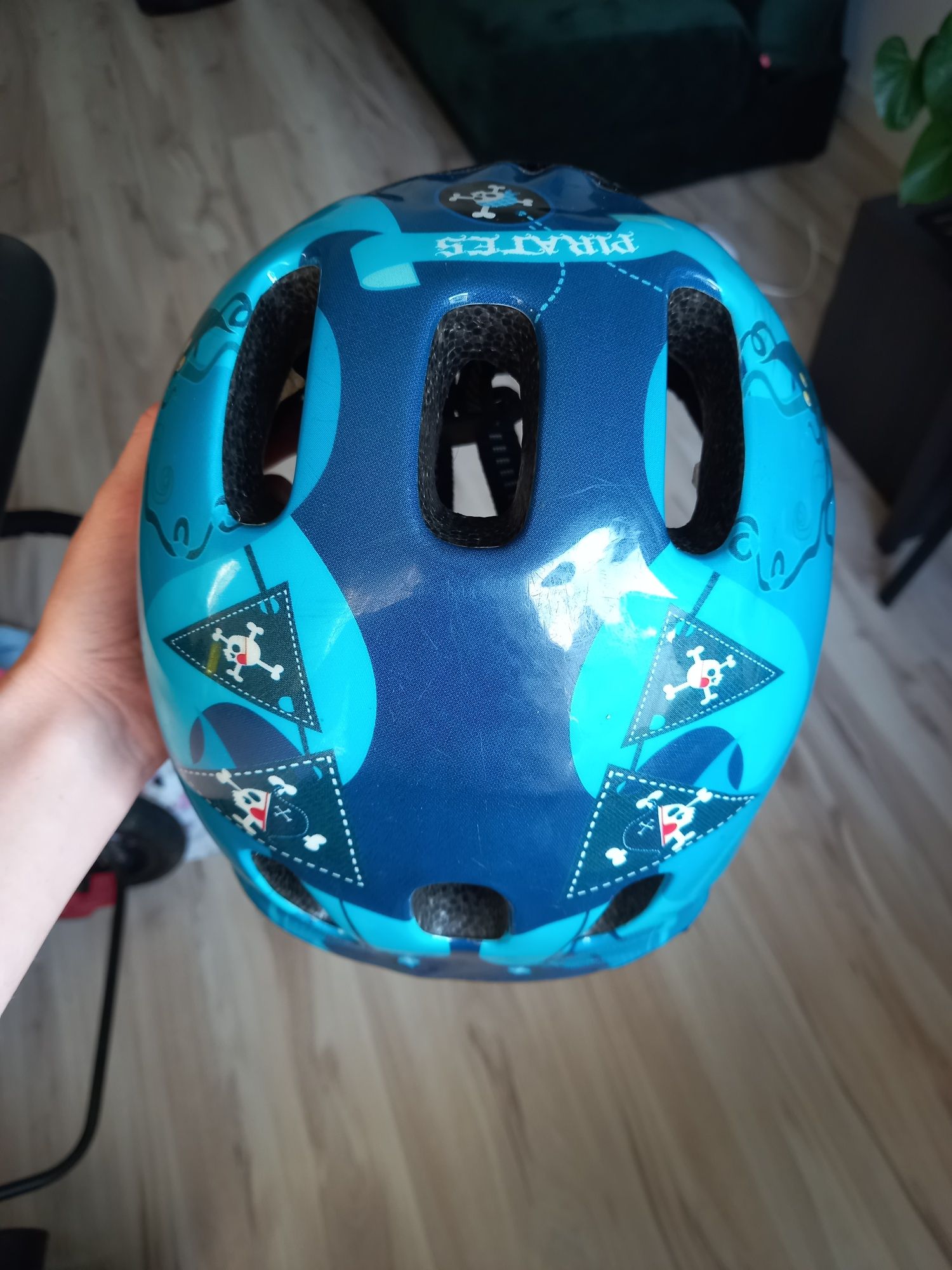 Kask dla małego chłopczyka