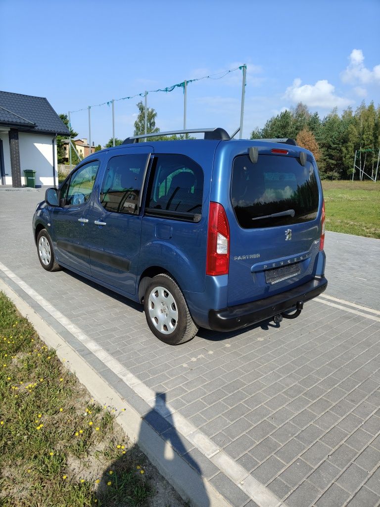 Peugeot partner 1.6 bezyna 2010 r