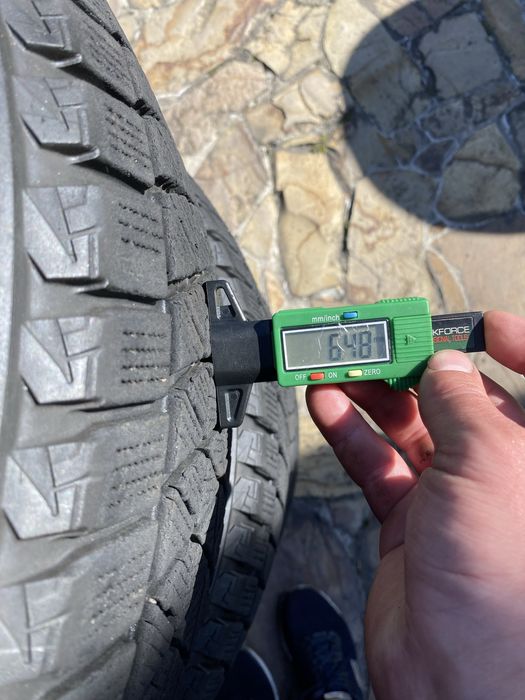 225/55/R18 Bridgestone Blizzak DM-V2