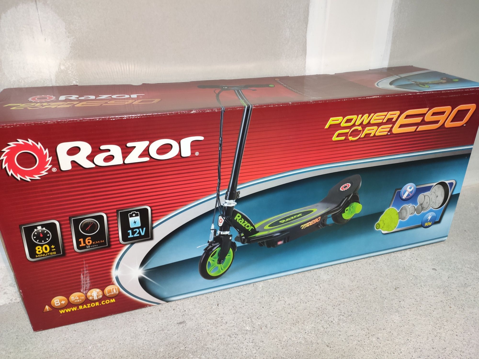 Razor Power Core E90 NOVO!