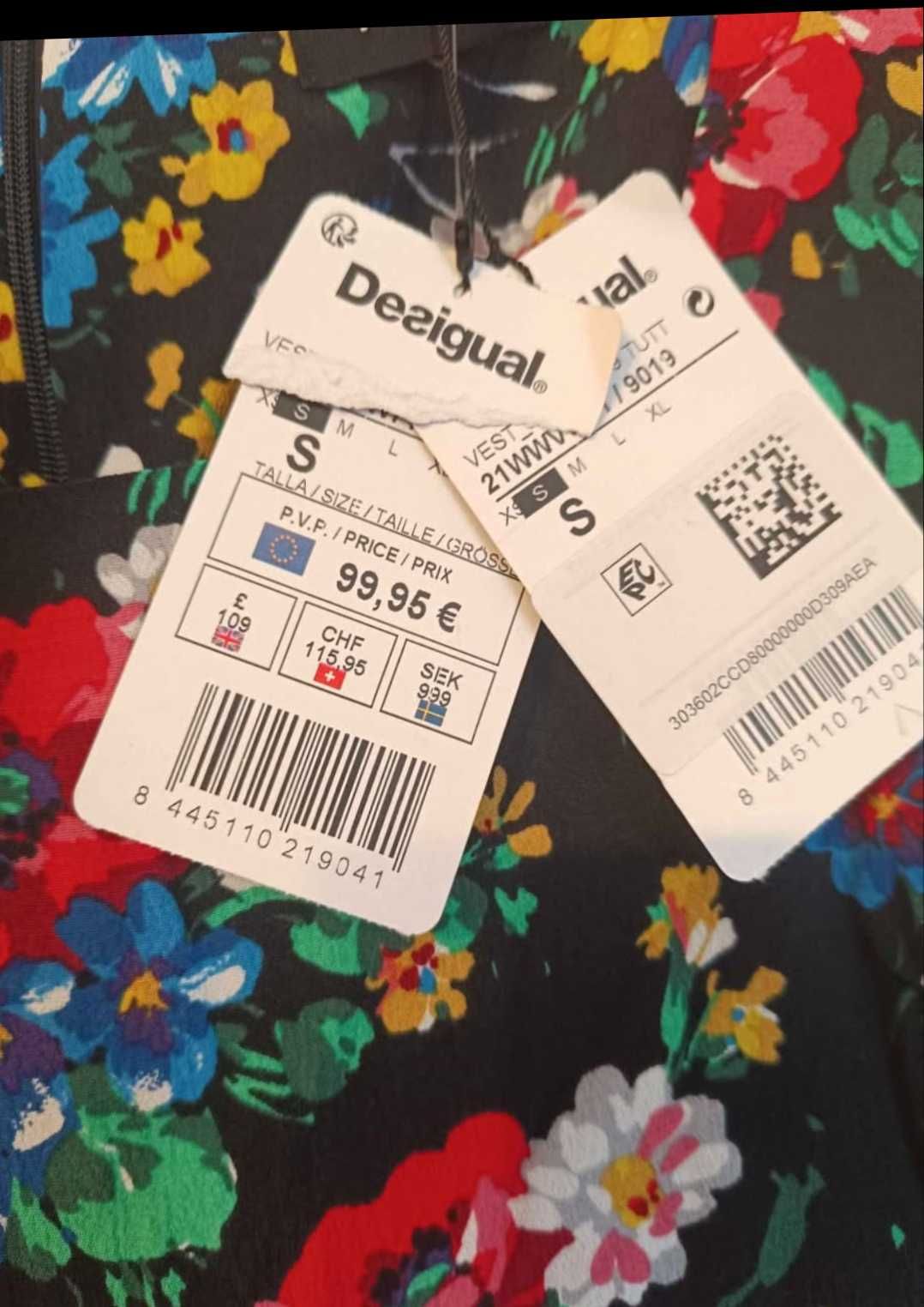 Vestido novo da Desigual tamanho M