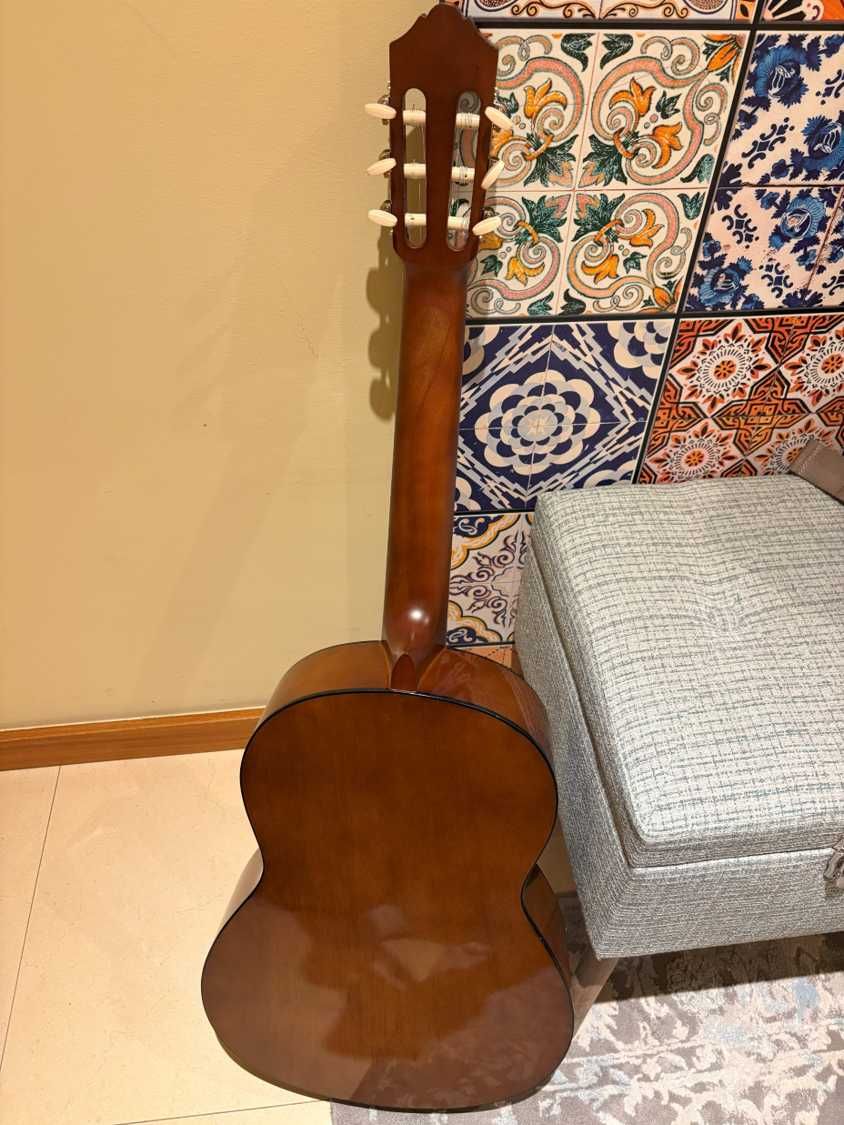 Viola C40 Yamaha Nova + Estojo + Afinador + Pedal
