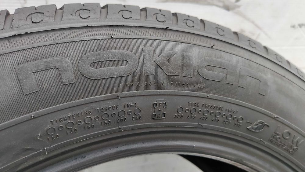 Opony Letnie 215/60/17C Nokian 2szt 7mm