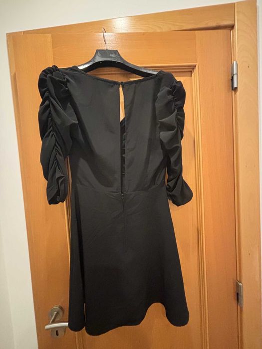 vestido mini preto