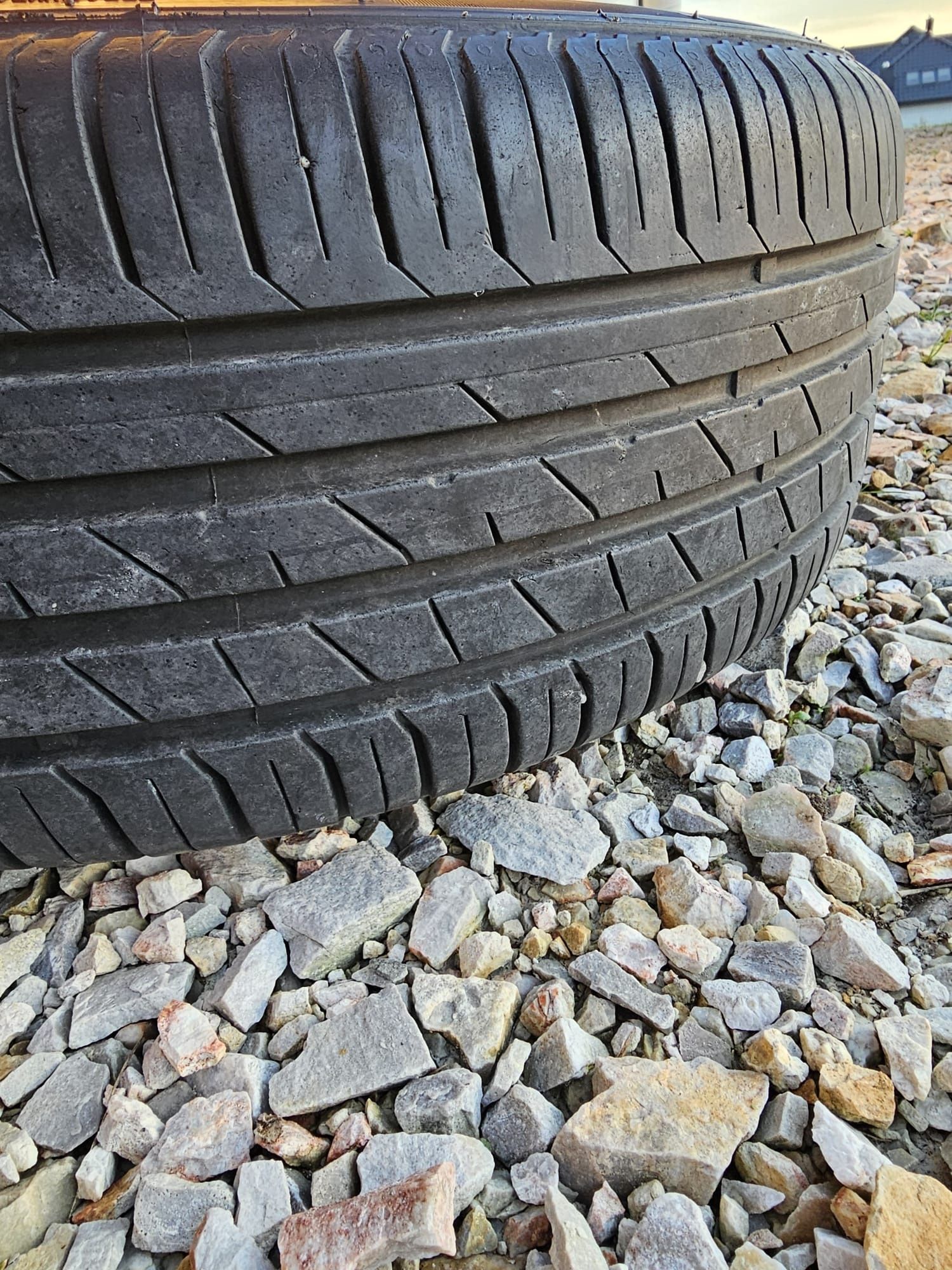 Felgi Renault aluminiowe 17 cali z oponami