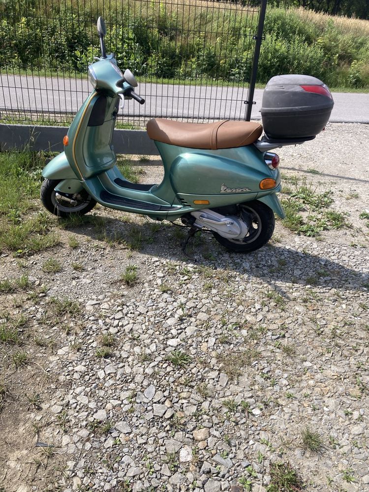 Piaggio vespa 125 et4
