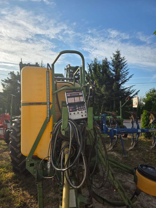 W ofercie  opryskiwacz Amazone UG 3000. Belka 24m