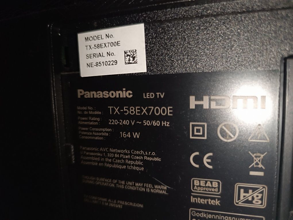 Telewizor Panasonic TX-58EX700E 58 cali stan bardzo dobry