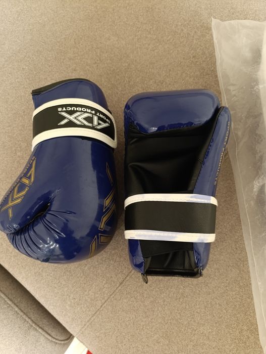 Перчатки для тхеквондо