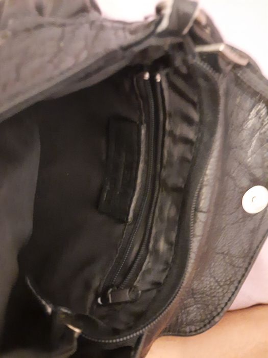 Mała skórzana czarna torebka oryg. włoska Venezia.