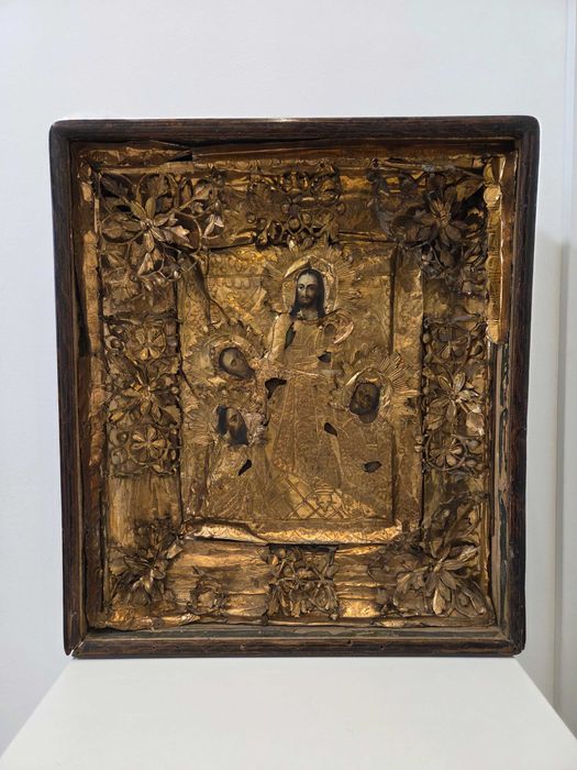 Старинная икона "Христос и святые" в киоте (19 век)