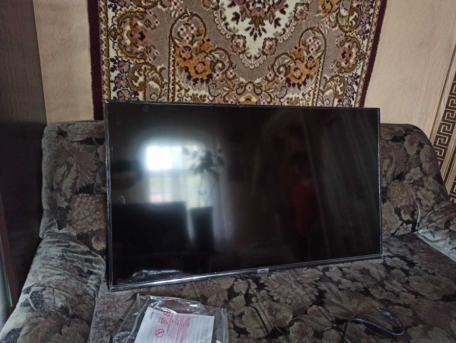Телевізор TCL 50P615