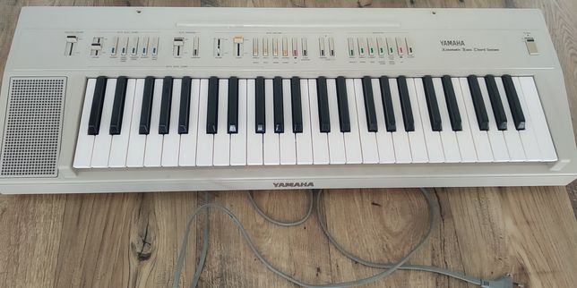 Órgão Yamaha PS20 para peças