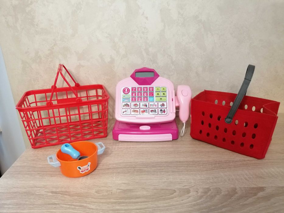 Kasa fiskalna zabawka z dwoma koszami na zakupy