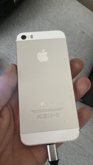 Айфон 5s рабочий