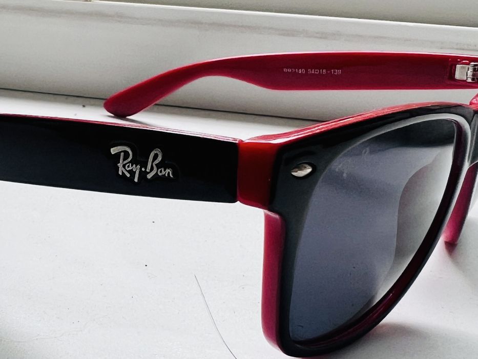 Okulary przeciwsłoneczne - Ray-Ban RB2140 Wayfarer - Czarno-Czerwone