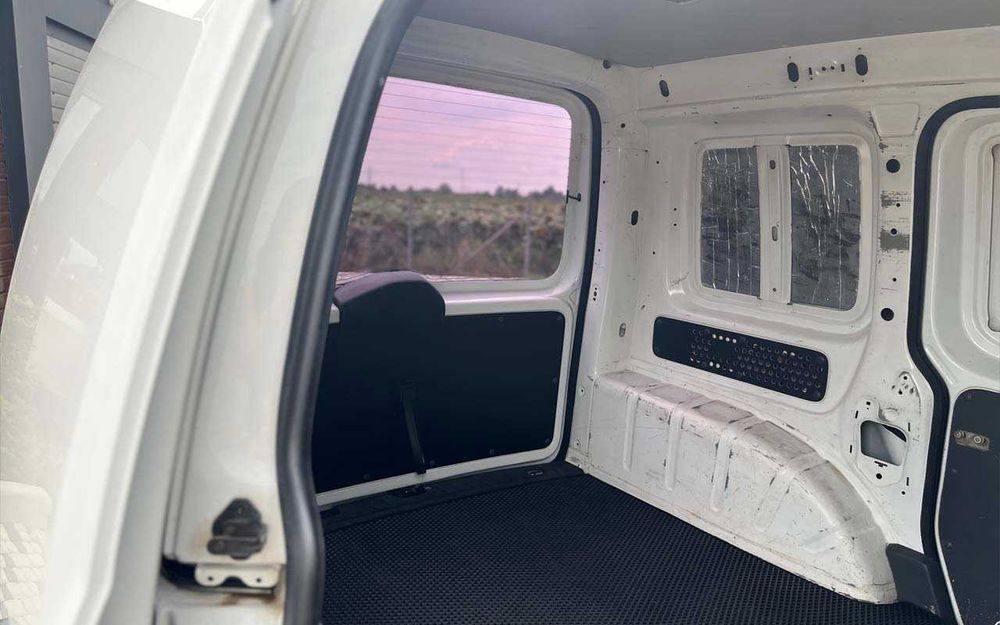 Volkswagen Caddy 2011