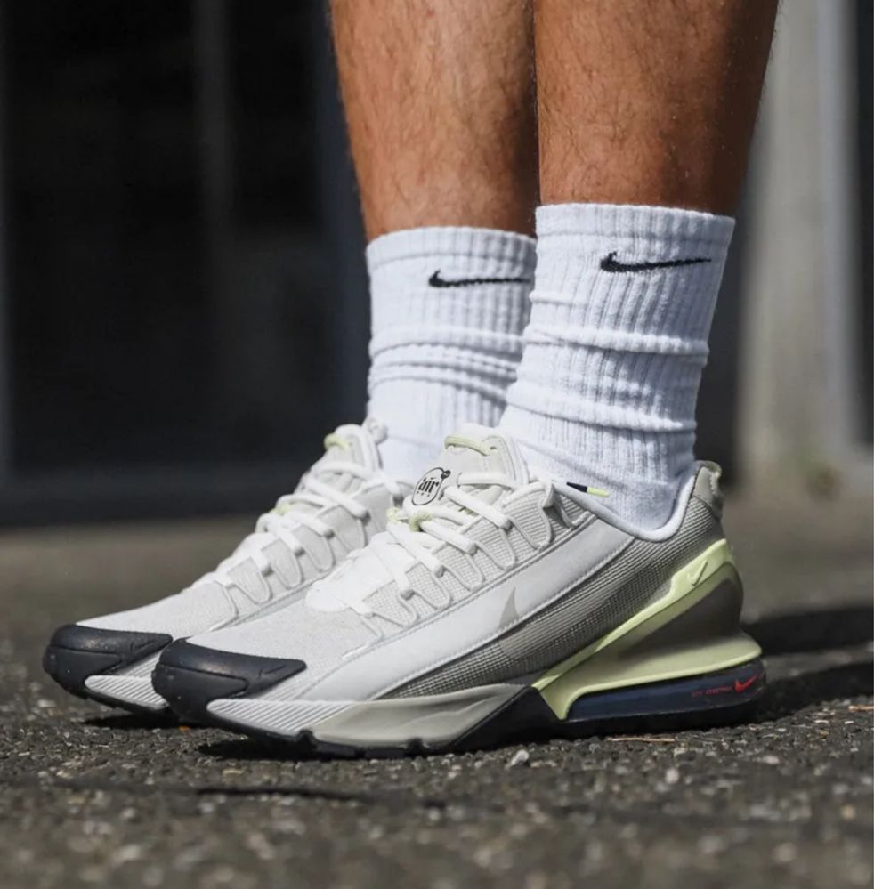 Кроссовки Nike Air Max Pulse Roam DZ3544-200 Оригинал Найк Racer React