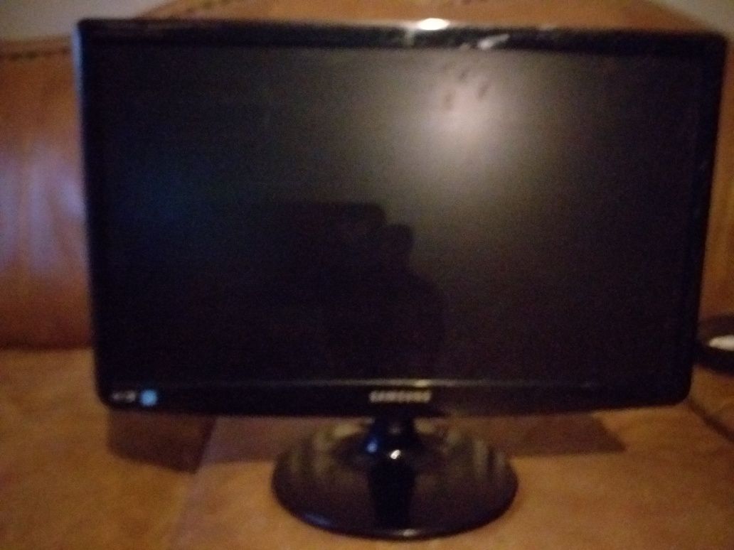 Monitor komputerowy SAMSUNG SyncMaster SA100