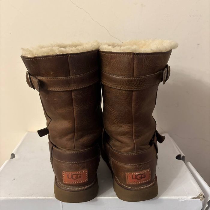 Високі шкіряні UGG з натуральним хутром