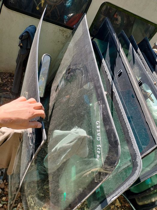 Szyba czołowa przód Clio III Grand scenic, Laguna I,,Megan II