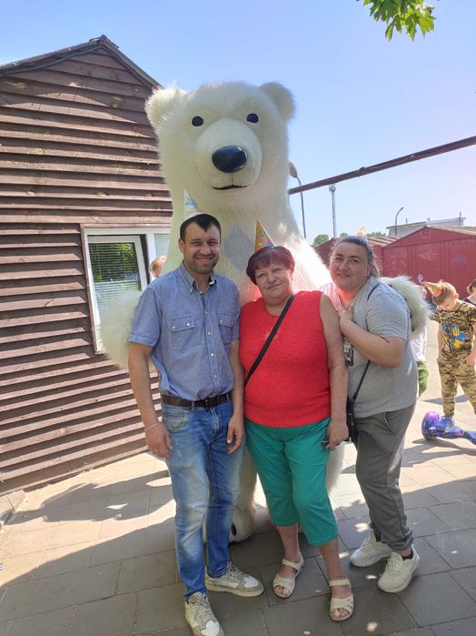 Аренда костюма аніматора білого ведмедя у Києві від "Супер Свято"