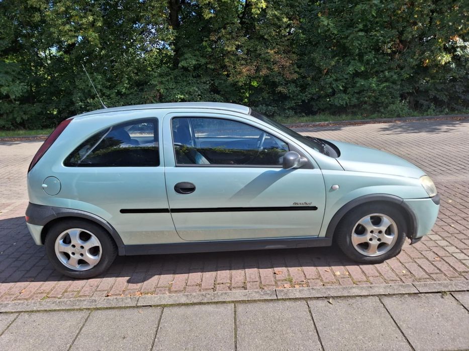 Opel Corsa C 1.2 2002r.