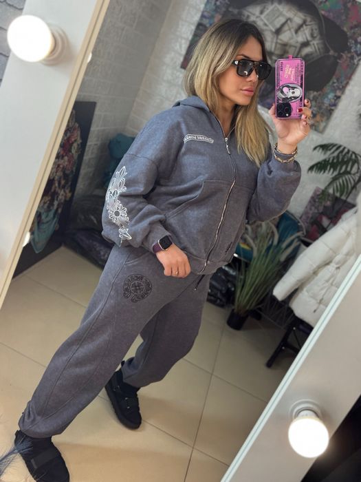 Жіночий костюм ChromeHearts в розмірах