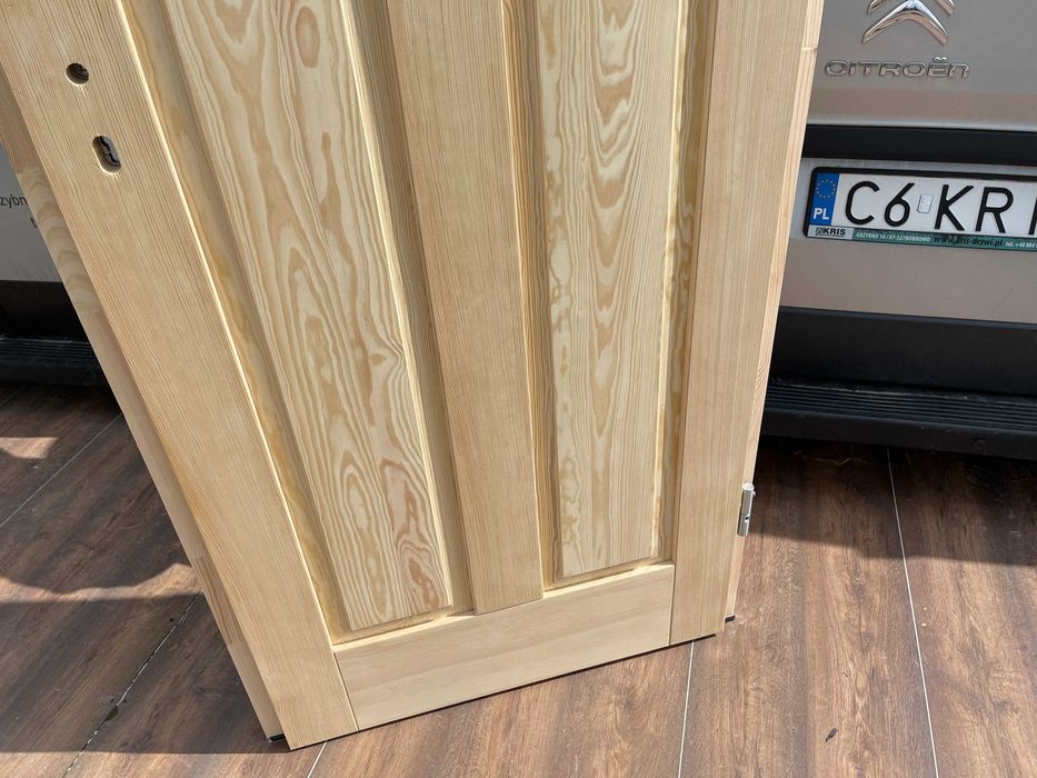 Drzwi wewnętrzne drewniane sosnowe z ościeżnicą NA WYMIAR CAŁA POLSKA