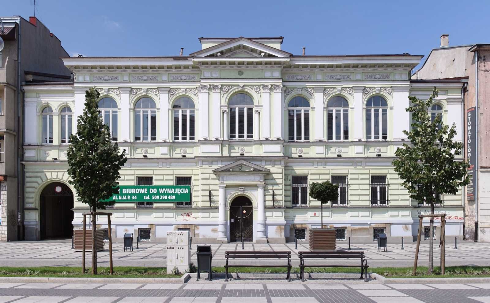 Wynajmę budynek z regałami przesuwnymi na archiwum (z parkingiem)