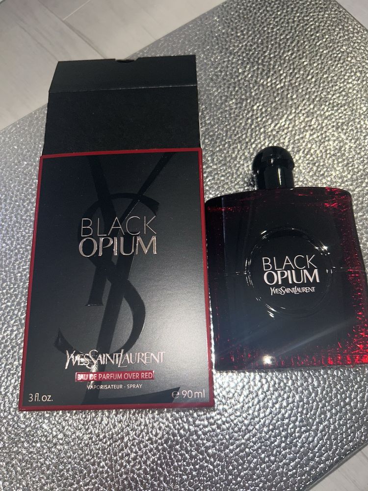 YSL Black Opium EDP Over Red 90 m
