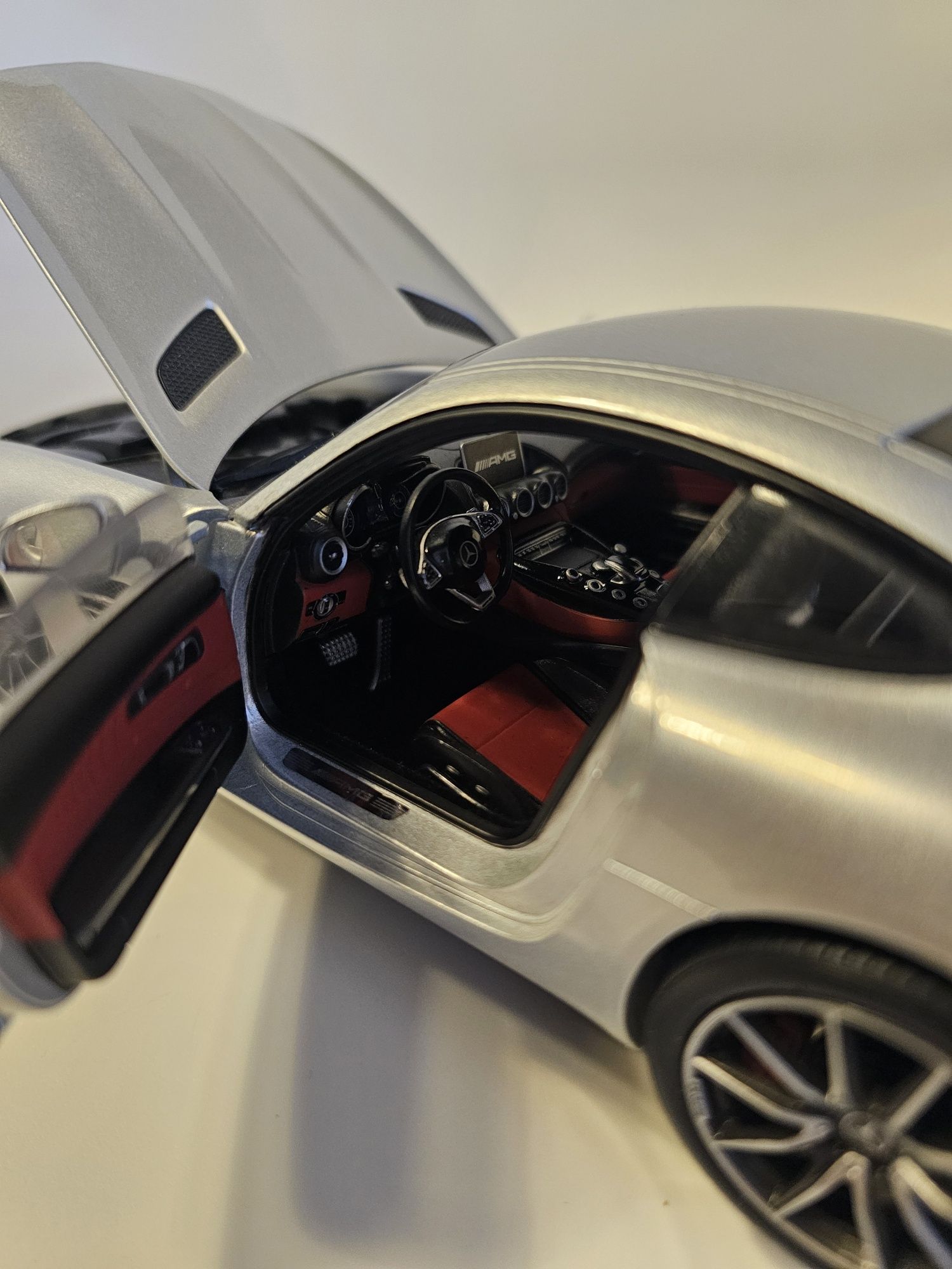 Mercedes AMG GTS NOREV 1:18