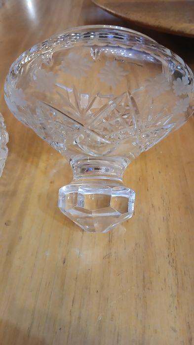 Sprzedam bombonierę z kryształu z PRLu