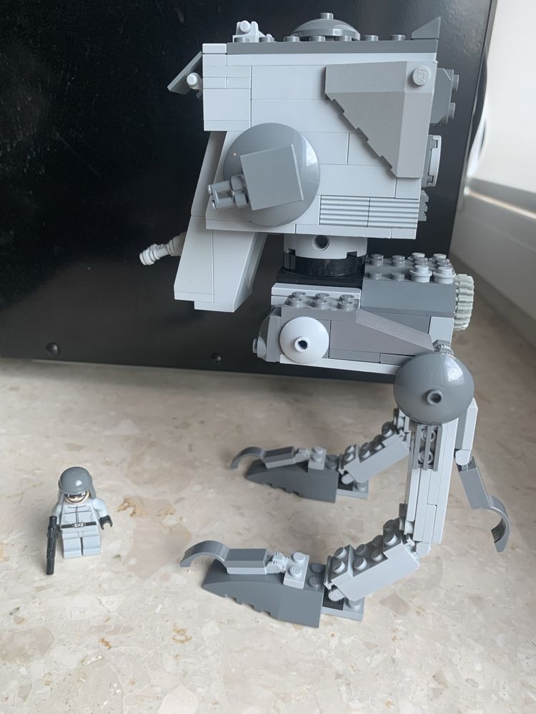 LEGO Star Wars 7657 AT-ST