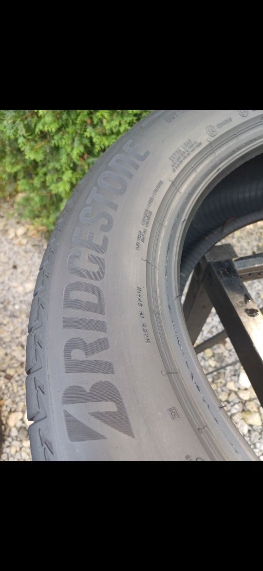 235/55/17 Sprzedam parę opon letnich Bridgestone Turanza